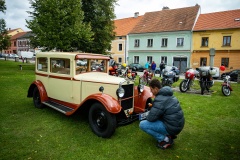 43